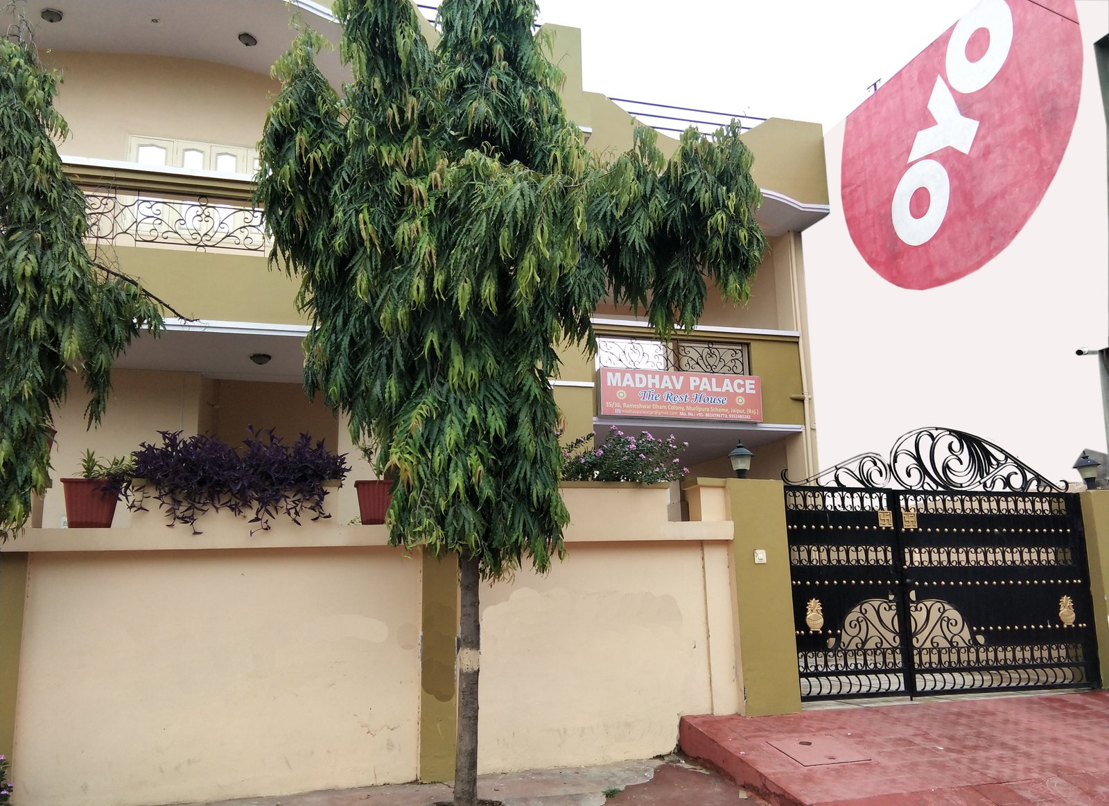 Hotel Madhav Palace Building